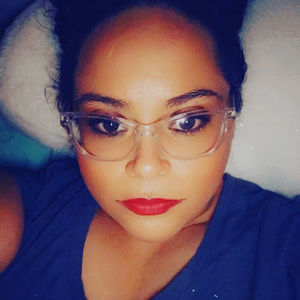 Meet your Posher, Ivette